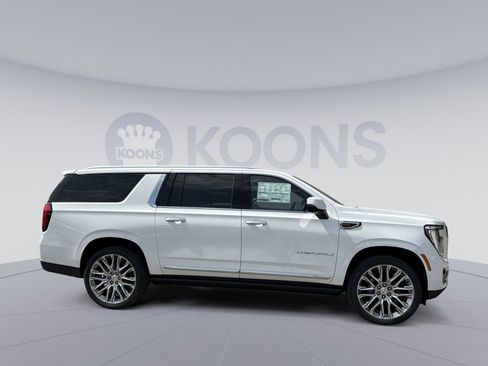 New 2026 GMC Yukon XL Denali w/ Denali Reserve Package AWD/4WD image 8