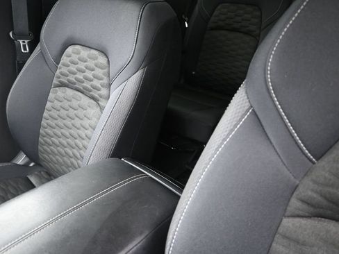 Used 2022 Nissan Pathfinder SV FWD image 14