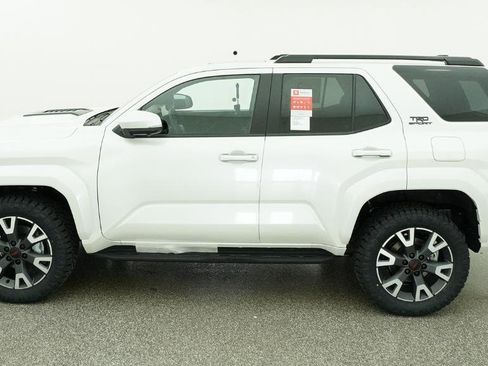 New 2026 Toyota 4Runner TRD Sport Premium AWD/4WD image 10