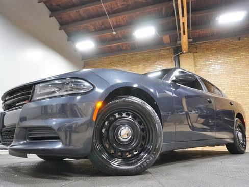 Used 2019 Dodge Charger Police w/ Street Appearance Group AWD/4WD image 3