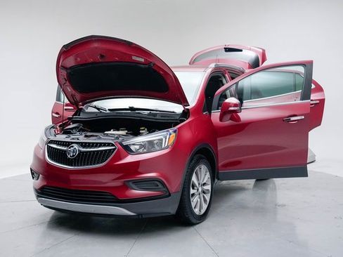 Used 2019 Buick Encore Preferred w/ Safety Package image 17