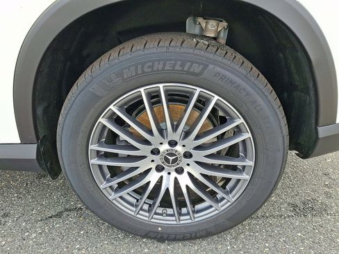 Used 2026 Mercedes-Benz GLC 300 4MATIC image 5