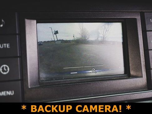 Used 2016 Ford Mustang Coupe image 3