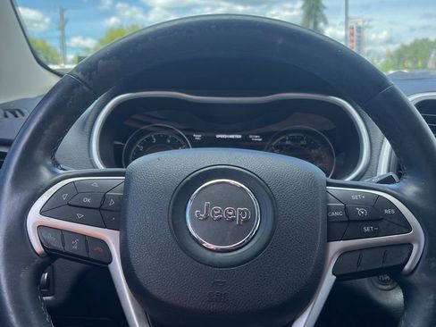 Used 2014 Jeep Cherokee Limited AWD/4WD image 10