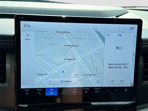 Used 2024 Ford Expedition XLT image 13