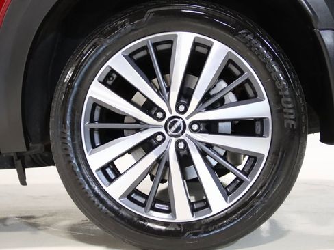 Used 2022 Nissan Pathfinder Platinum w/ Cargo Package image 76