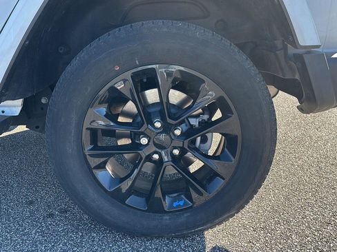 Used 2023 Jeep Wrangler Sahara w/ Cold Weather Group image 6