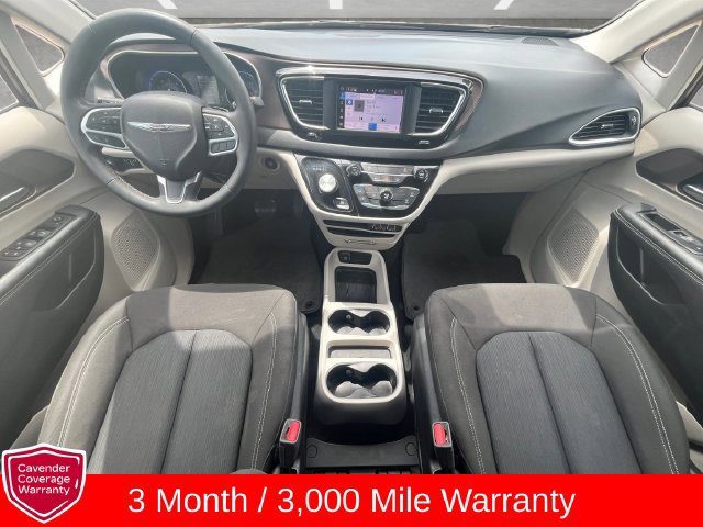 Used 2023 Chrysler Voyager LX FWD image 20