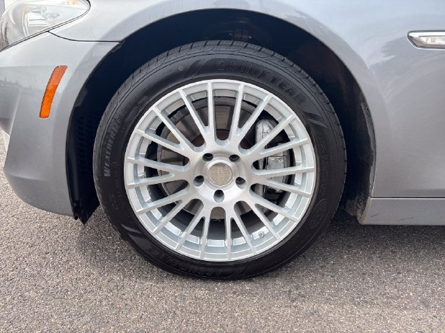 Used 2013 BMW 535i xDrive Sedan AWD/4WD image 10