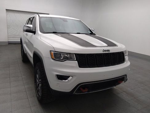 Used 2019 Jeep Grand Cherokee Limited image 14