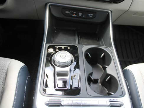 New 2027 Kia Carnival SX Prestige FWD image 42