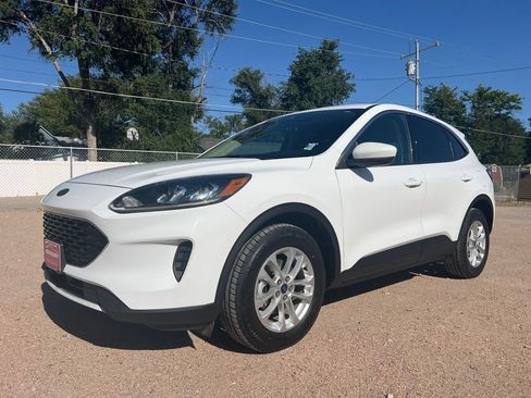 Used 2020 Ford Escape SE AWD/4WD image 3