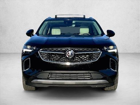 Used 2021 Buick Envision Avenir w/ Technology Package II image 3