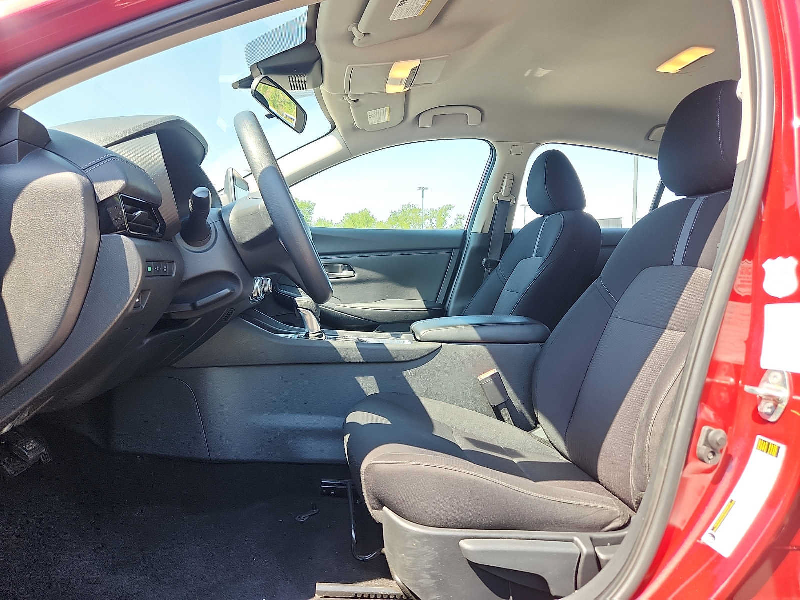 Used 2024 Nissan Sentra SV FWD image 13