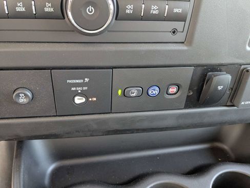 Used 2022 Chevrolet Express 3500 w/ Power Convenience Package RWD image 15