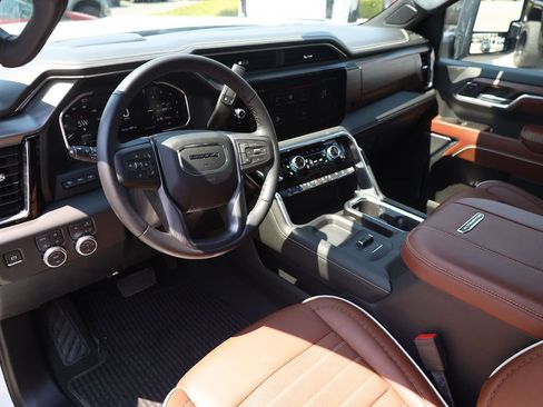 Used 2026 GMC Sierra 3500 Denali Ultimate AWD/4WD image 12
