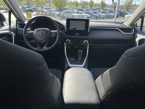 Certified 2025 Toyota RAV4 XLE image 22