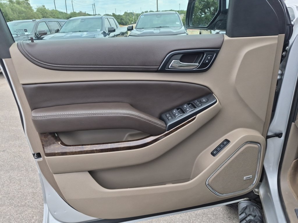 Used 2018 Chevrolet Tahoe LT AWD/4WD image 15