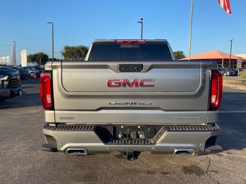 Used 2025 GMC Sierra 1500 Denali AWD/4WD image 5