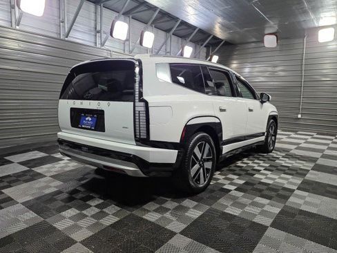 Used 2026 Hyundai Ioniq 9 SEL image 5