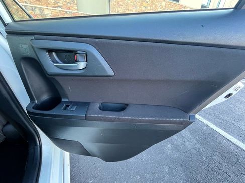 Used 2017 Toyota Corolla iM image 15