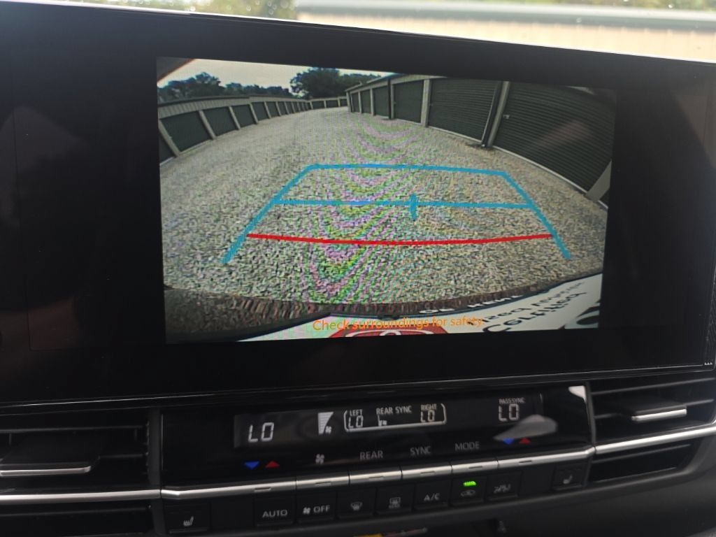 Certified 2026 Toyota Sienna XLE FWD image 22