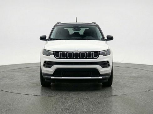 Used 2025 Jeep Compass Limited image 2