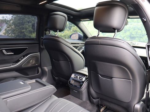 Used 2023 Mercedes-Benz S 500 4MATIC image 18