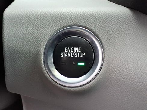 Certified 2022 GMC Terrain SLE image 16