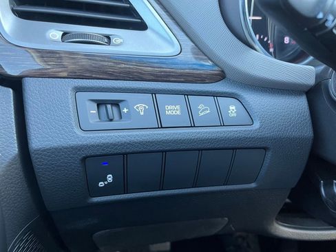 Used 2017 Hyundai Santa Fe Sport 2.0T image 14