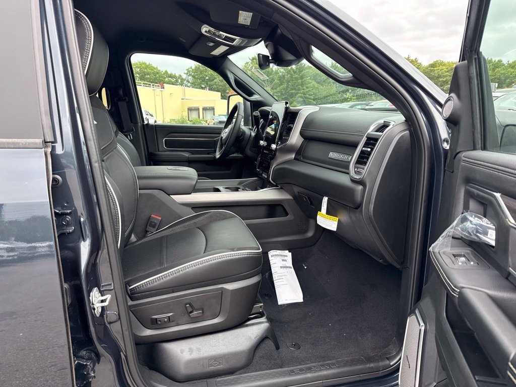 New 2027 RAM 2500 Laramie w/ Night Edition AWD/4WD image 27