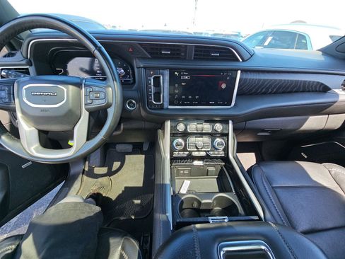 Used 2023 GMC Yukon Denali w/ Max Trailering Package image 13