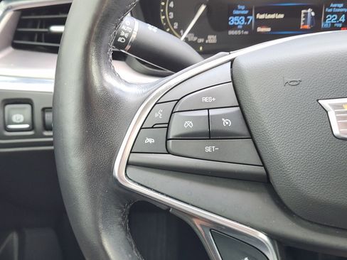 Used 2018 Cadillac XT5 Premium Luxury image 38