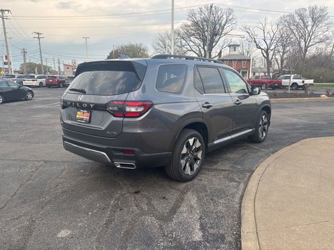 New 2026 Honda Pilot Elite image 5