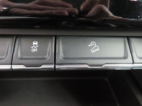 Used 2024 GMC Sierra 2500 Denali w/ Denali Reserve Package image 71