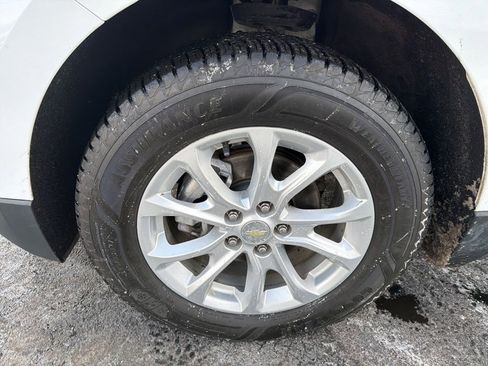 Used 2018 Chevrolet Equinox LT image 10
