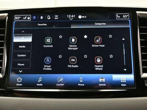 Certified 2024 Chrysler Pacifica Touring-L FWD image 43