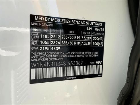 Certified 2025 Mercedes-Benz GLA 250 4MATIC image 25