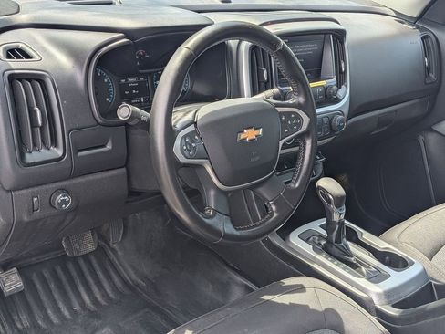 Used 2022 Chevrolet Colorado LT w/ Fleet Safety Package RWD image 10