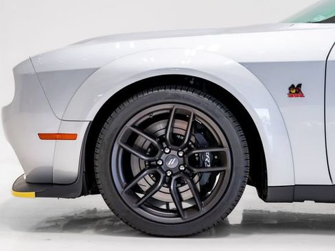 Used 2023 Dodge Challenger R/T Scat Pack RWD image 39