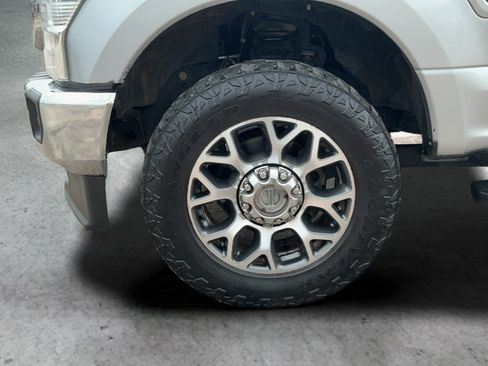 Used 2021 Ford F250 Lariat w/ Lariat Value Package AWD/4WD image 26