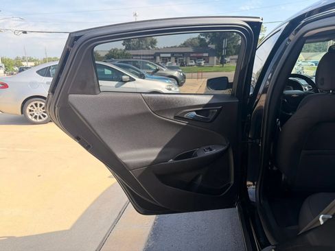 Used 2016 Chevrolet Malibu LT FWD image 20