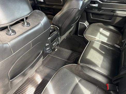 Used 2019 RAM 2500 Laramie AWD/4WD image 12