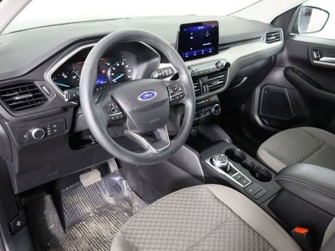 Used 2021 Ford Escape SE image 25