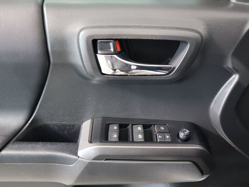 Used 2023 Toyota Tacoma TRD Sport image 24