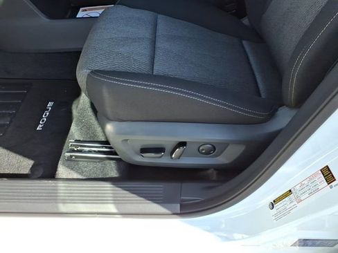 New 2026 Nissan Rogue SV FWD image 7