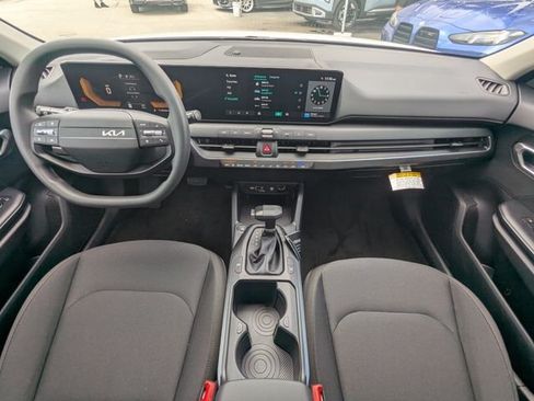 New 2026 Kia K4 FWD image 15