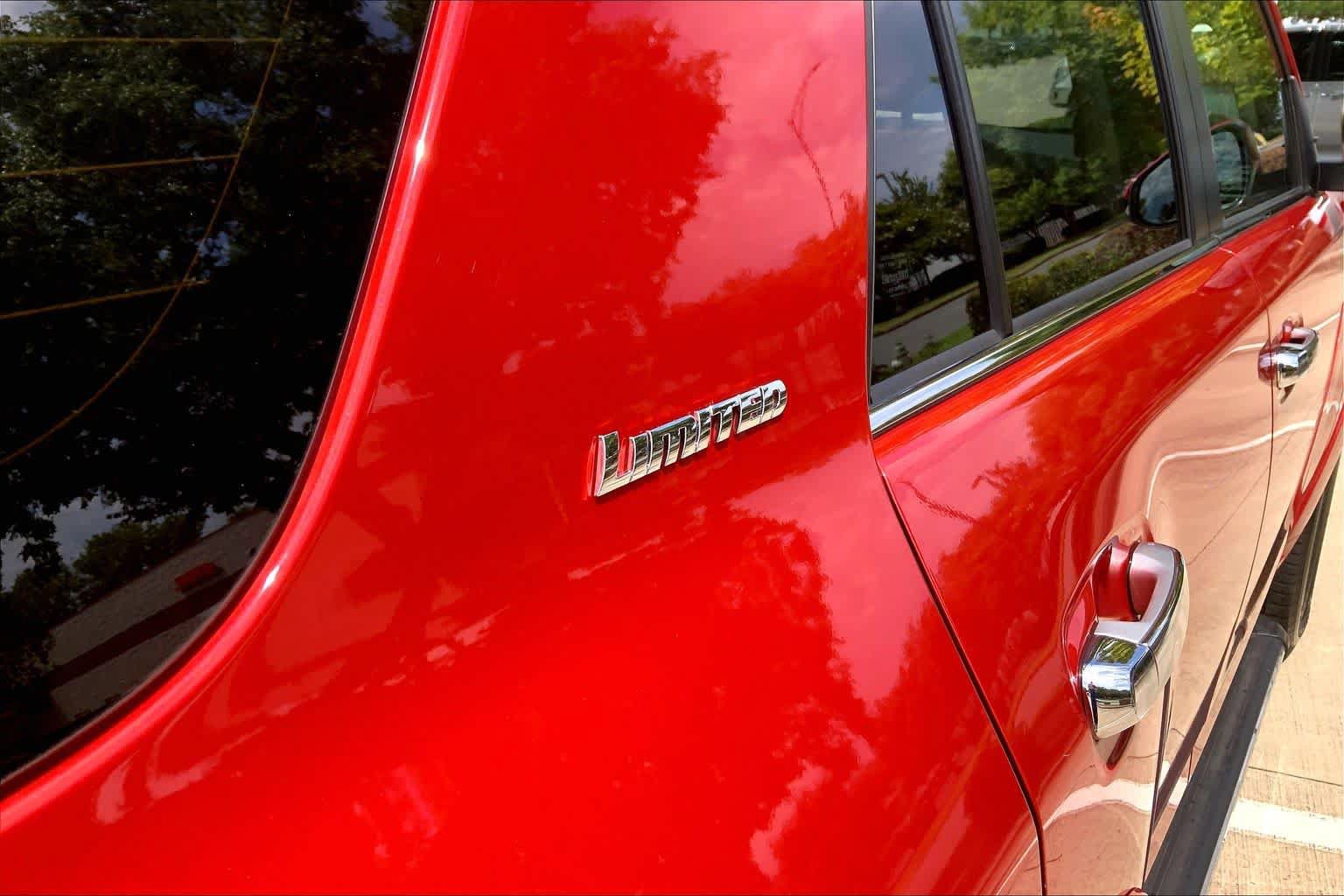 Used 2021 Toyota 4Runner Limited AWD/4WD image 10