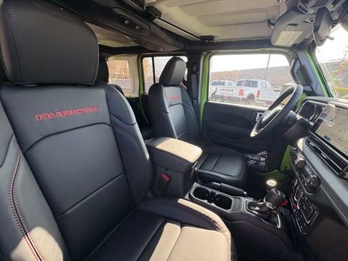 New 2026 Jeep Wrangler Unlimited Rubicon AWD/4WD image 29
