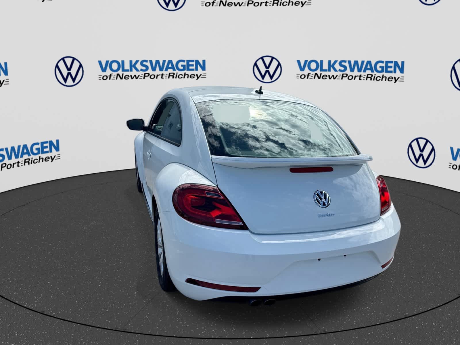 Used 2019 Volkswagen Beetle 2.0T S FWD image 12